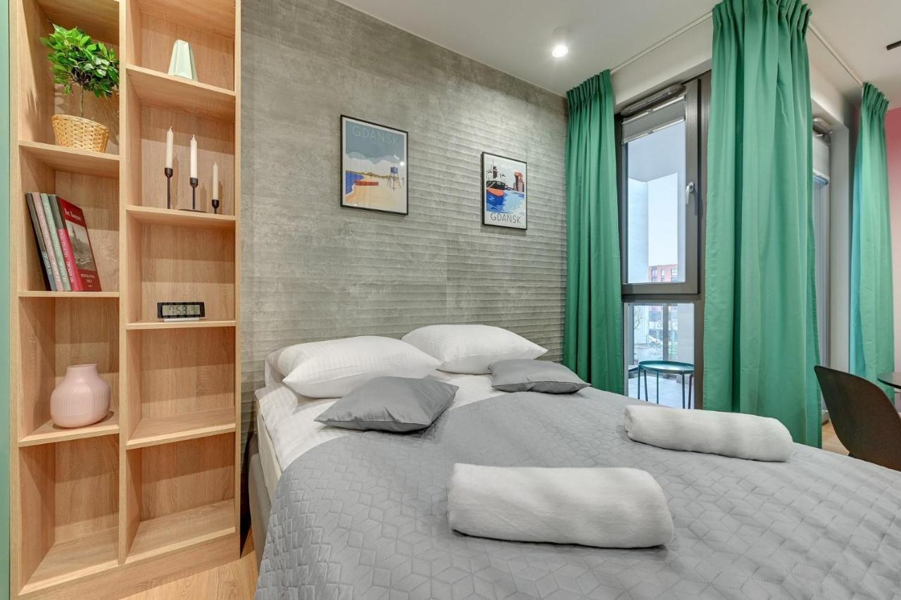 Grand Apartments - Garden Gates Studio غدانسك المظهر الخارجي الصورة
